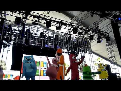DJ Lance Rock (Yo Gabba Gabba) Live Performance @ Coachella 2010 Part 4/4