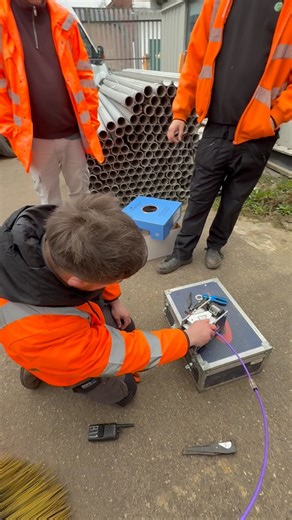 Training ABF blowing with a Fremco At Blow & Go Fibre 𝙒𝙀 𝘿𝙊𝙉𝙏 𝙎𝙐𝘾𝙆! 𝗪𝗘 𝗕𝗟𝗢𝗪. Worldwide we blow, we float, we subduct, we train, we certify, we advise, we increase productivity, speed up your deployment & save you money….we guarantee it! #blowandgo #weblow #fttx #blowandgoworldtour #fibre #fiber #glasfaser #überblasen #geblasenefaser #overblow #fibreoptic #fibreoptique #الأليافالمنفوخة #ftth #gigabit #gpon #telecoms #telecomms #fttp #blownfibre #cable #blowingfibre #einblasmaschin