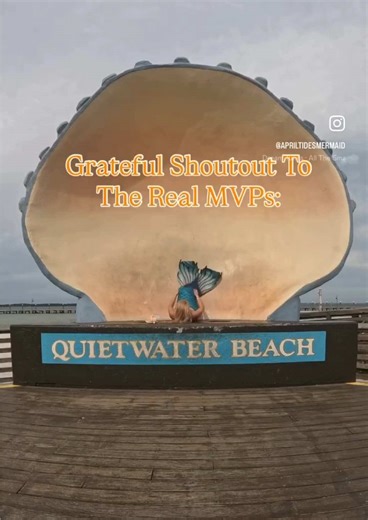Today I’m thankful for the incredible friends who stand behind the camera, especially the non-professional photographers—who film, re-film, cheer, direct, adjust angles, and help me chase the perfect shot. You make the magic possible, and I’m endlessly grateful for you. 💖💖📸🎥 Tag your behind-the-scenes heroes. 🧜‍♀️📸✨ 🧜🏼‍♀️ with @gulfcoastmermaid_official 🧜🏼‍♀️ Shipwreck Siren Signature Mermaid Tail by @finfolkproductions 👙 Xciting Silicone Top in Bronze Sea Dream Colorway by @mermaidka