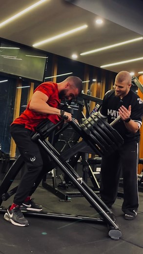 1000L.E 💰✅ T-Bar Challenge ---- Code: Alhussein10 @evolveway Code: Alhussein15 @mavinwear ---- #fitness #health #lifestyle #athlete #gym #mindset #training #workout #transformation #vlogs #fitnessmotivation #gymporn #boxing #boxing-training | Alhussein