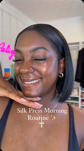 Jania Aaliyah | ATL Content Creator + Licensed Cosmetologist ✨ on Instagram: "I could never NOT be Team Silk Press 🫣✨ which team are you on? 👀 (I’m on team Knotless Braids & U-Part wig part time 🤣) products: @amika superfruit star #makeup #diymakeup #darkskin #darkskinmakeup #discoverunder5k #discoverunder10k #microinfluencer #reels #reelsinstagram #reelsvideo #atlcontentcreator #contentcreator #discoverunder1k #blackcontentcreators #atlinfluencers #blackgirlmakeup #blackgirlhairstyles #natur