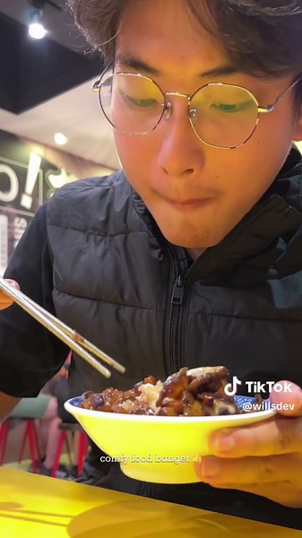 Kuliner Pasar Taiwan - WANG'S BROTH | Michelin Guide Recommendation