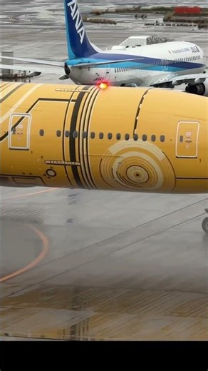 羽田空港 ANA 777-200 STAR WARS特別塗装機 #shorts #ana #boeing777 #airport #羽田空港