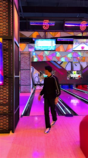 Amazing Bowling Slow Motion Highlights