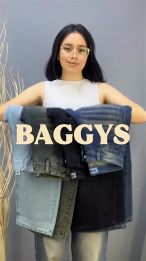 BAGGYS low rise en más de 9 colores ‼️ En todas las tallas✨ Envíos a todo el Perú 🇵🇪 #baggy #fashion #jeans #outfit #outfitinspiration #parati #denim | Heylig Jeans