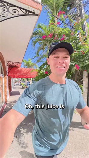 Racing a Mexican street vendor… 🇲🇽🏃‍♂️