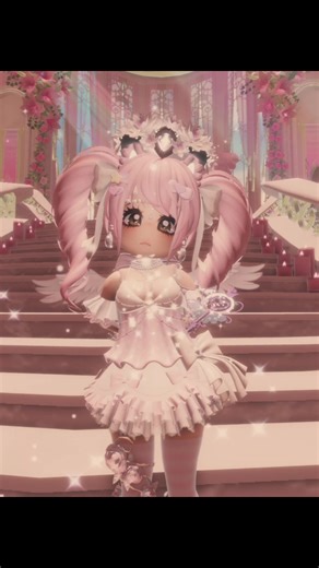 Styling the Sea Sweetheart Lace Mermaid Top in Royale High