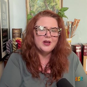 📚 Maree Buscke reviews Godzone Enemies: Socialists and Revolutionaries in the New Zealand Parliament 🇳🇿 Christchurch-born author Trevor Loudon exposes how socialist and revolutionary agendas have taken root in NZ politics — and Maree says it’s a must-read for anyone who wants to understand what’s really driving our Parliament. 🔍 🎥 Watch Maree’s interview with Trevor here: https://rcr.media/episodes/trevor-loudon-us-political-commentator-and-author-uncovering-hidden-politics-in-new-zealand/ 