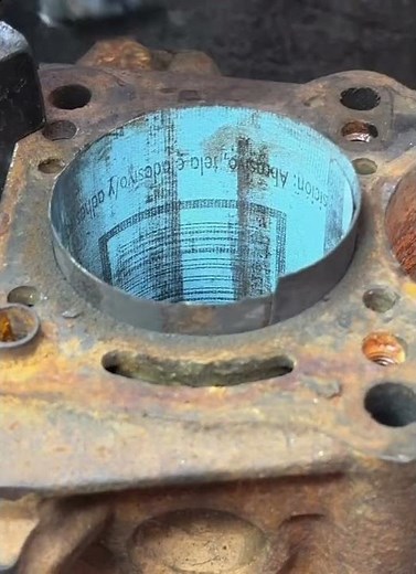 Cylinder hone