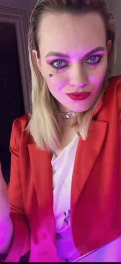 Transforming Into Harley Quinn! 💋🖤💙 Watch the Madness Unfold!