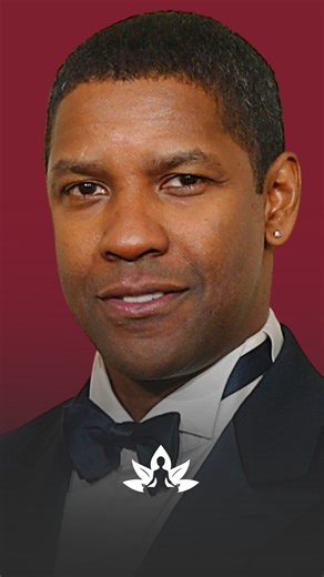 Crescita Personale | Ispirazione | Motivazione on Instagram: "🎯 Denzel Washington condivide una delle lezioni più potenti di sempre: “Spegni i social media. Studia. Lavora. Migliora te stesso.” ⠀ Perché mentre tutti scrollano la vita degli altri… tu puoi concentrarti sulla tua, e trasformarla davvero. ⠀ Ogni minuto speso a guardare gli altri è un minuto rubato al tuo futuro. Salva questo video per ogni volta che ti ritrovi a scrollare senza motivo. ✍️ Scrivilo nei commenti: quanto tempo 