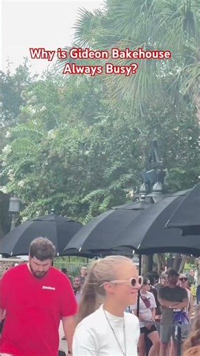 Disney Springs - Why is Gideon Bakehouse Always Busy? #disneysprings #gideons #dessert