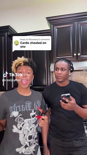 Cardo and Jaylin's Romantic Moment Captured