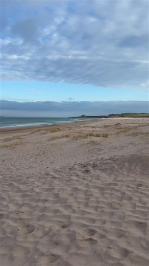 Did you know there’s a beach in Northumberland where you can see two castles at the same time 🏰… love it here … isn’t it stunning? 🩵 #blue #monday #northumberland #coast #castle