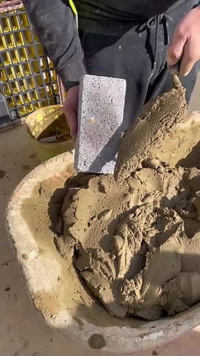 2.3K views · 14 reactions | How To Lay Bricks tricks For Beginners Using a line隣 | Bricklayer | Facebook