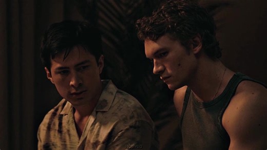 crying while reading the long game omg || FAKE EVERYTHINGGGGG!!! || #fyp #heatedrivalry #shanehollander #ilyarozanov #rebelvelo shane hollander and ilya rozanov edit, heated rivalry, heated rivalry episode 5