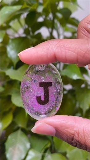 Resion Pendant ✨🌸 #diy #resin #resinart #pendant #viral #trending #handmade #alphabet