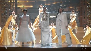 KPOP Demon Hunters: EJAE, Audrey Nuna & Rei Ami's "Golden" Oscars