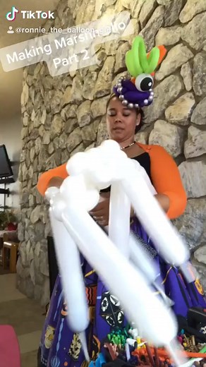 Part 2: Making a @marshmellomusic #balloon hat. #balloons #balloongirl #pinupgirlclothing #byrequest #foryou #NotSoOrdinary