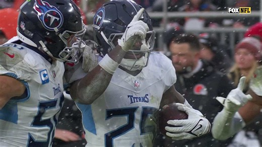Xavier Woods' INT and ensuing 35-yard return grants Titans access in CLE territory
