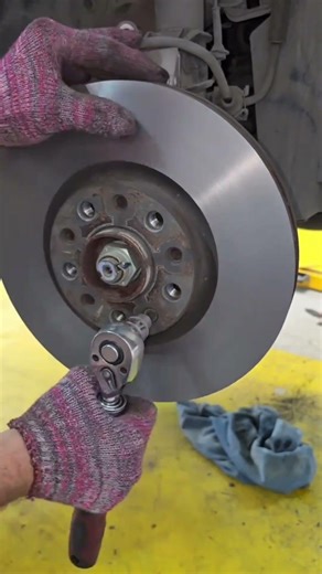 brake service install new brake pads androtor resurfacing #automotive #usa