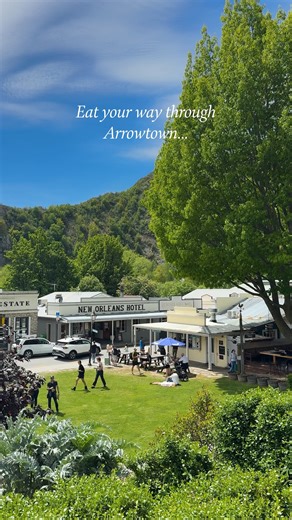 93K views · 1.2K reactions | Food, flavour and small-town charm, this is Arrowtown. ️ From hidden cafés to heritage pubs and sweet treats around every corner, this historic village serves up plenty of local favourites. Share this with a friend who needs to experience Arrowtown’s food scene. #queenstownnz | Queenstown NZ | Facebook
