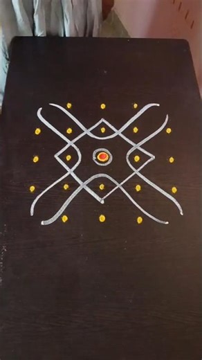 Simple kolam designs with 5 dots #shortfeed #shorts #kolamdesigns #kolam #rangoli #muggulu #muggu