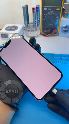 1.2M views · 19K reactions | Truco para iPhone 13 Pro Max #iphone13 #iphone14 #pantallaverde #Pantallas | Rayo Cobán | Facebook