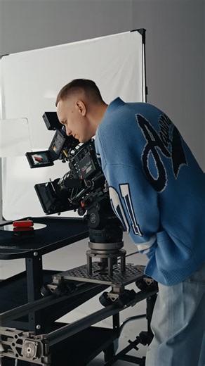 Andrey Kovalev on Instagram: "When you’re planning a product shoot, you always want to film something truly beautiful. That’s why I enjoy shooting the @ploom_ae device so much - it looks stunning 🤩 #ElevateTheExperience #BlackEnvelope #ad"