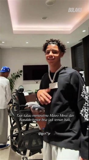 Anak Dua Legenda, Cerita yang Berbeda! 😱⚽🔥 #footballshorts