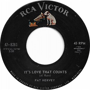 Pat Hervey - It's Love That Counts / Walkin' In Bonnie's Footsteps