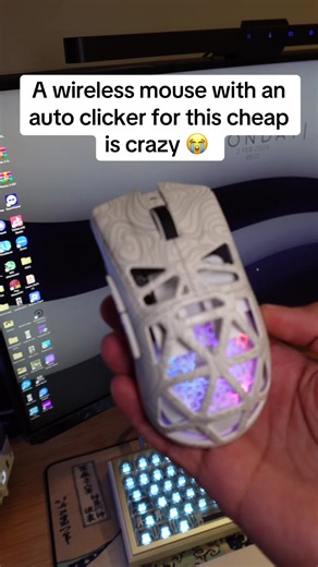 Affordable Wireless Gaming Mouse with Auto Clicker