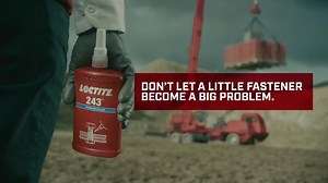 對於Loctite，螺絲鬆脫從來都不是一種選項！ 螺絲鬆脫代表金錢的損失、停機的發生、品質的疑慮 - 這些都可能因為一顆小螺絲造成。 實驗中，我們在130英尺的高空中懸掛了兩個負載3,000 磅的重物，以相同的速率振動，僅有一個螺絲使用Loctite 243螺絲固定劑鎖固... 🔩不要讓小螺絲、成為一個大問題 瞭解更多螺絲膠：https://reurl.cc/Klk86m | Loctite