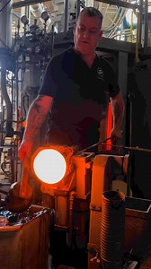 25K views · 514 reactions | Herstellung der Elba-Vasezum Produkt https://bit.ly/4a7EqSa | Glasi Hergiswil | Facebook