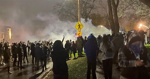 WATCH NOW: Protests continue in Minneapolis suburb after Daunte Wright shooting