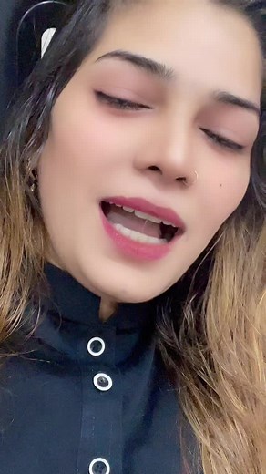 Close-Up Fashion Review: Dark Shirt with White Buttons