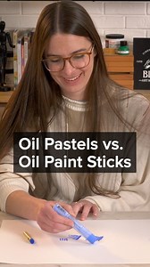 Oil pastels and oil paint sticks look similar, but they have distinct qualities that set them apart. Oil pastels never fully dry and require glass protection when displayed. Oil paint sticks dry like traditional oil paint and can be varnished. Both mediums provide artists with vibrant, blendable colors and the tactile freedom of direct hand application. 👩‍🎨 Presentation by Becca from our Merchandising Team 🤗Thanks to our vendor partners at Sennelier and R&F Handmade Paints for the supporting 