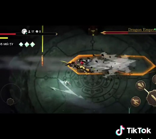 Ahh Final Boss 🗣️💀🔥 (Warm Snow) . . . #mobilegames #roguelike #phonk #bossfight #warmsnow #soulslike #games #jogosmobile