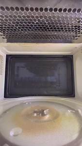 Popcorn in microwave #experiment #microwave #science #satisfying #asmr | Mrwaves