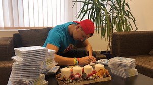 39K views · 43 reactions | PRVÝ RAPOVÝ ALBUM PRE DETI JE TU!  Hugo...