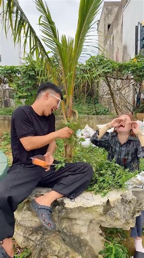 A Surprise Gift 🎁 That Made Everyone Emotional 😱 #viralvideo #ytshorts