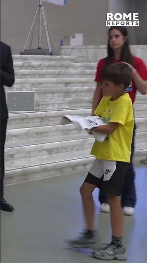 Leo XIV sings 'Jesus Christ, You Are My Life' with children at the Vatican