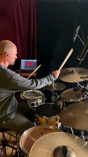 Max Buettner making time for fills!