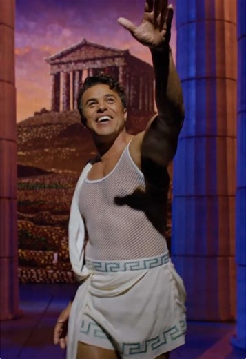 Go The Distance with this sneak peek at Disney's Hercules, the new musical now playing at Theatre Royal Drury Lane 🎶 #hercules @Disney on Broadway