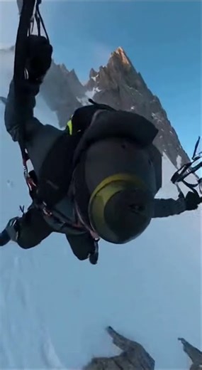 The Wind Tried to Kill Him #paragliding #alps #survival