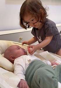 Sisters bonding for the first time 🥺💓 | Rush Brush