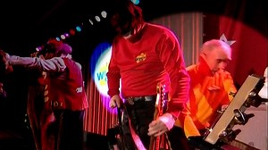 ‘The Wiggles’ singer Greg Page collapses on stage in Australia