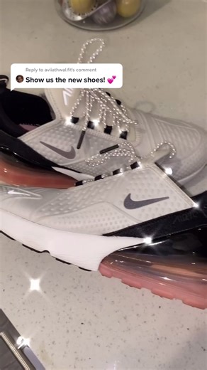 Nike Air Max 270 Kids Sizes in Unique Color | Sneaker Review