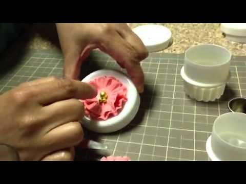 How to make fondant ruffled flowers