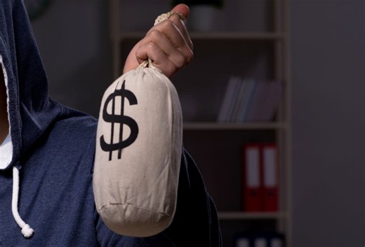 Siguen estafando a personas por medio de plataformas de trading: influencers lo promocionaban